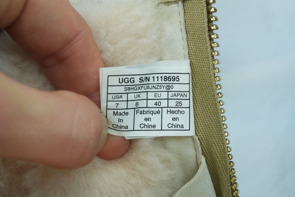 Mastermind Japan x Ugg tracksoles shearling boots