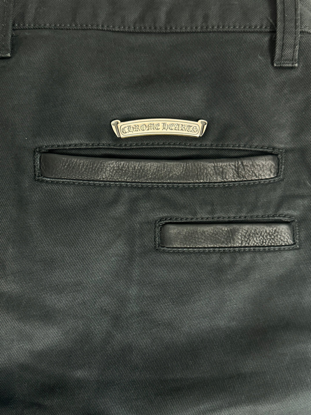 Chrome Hearts skater chino