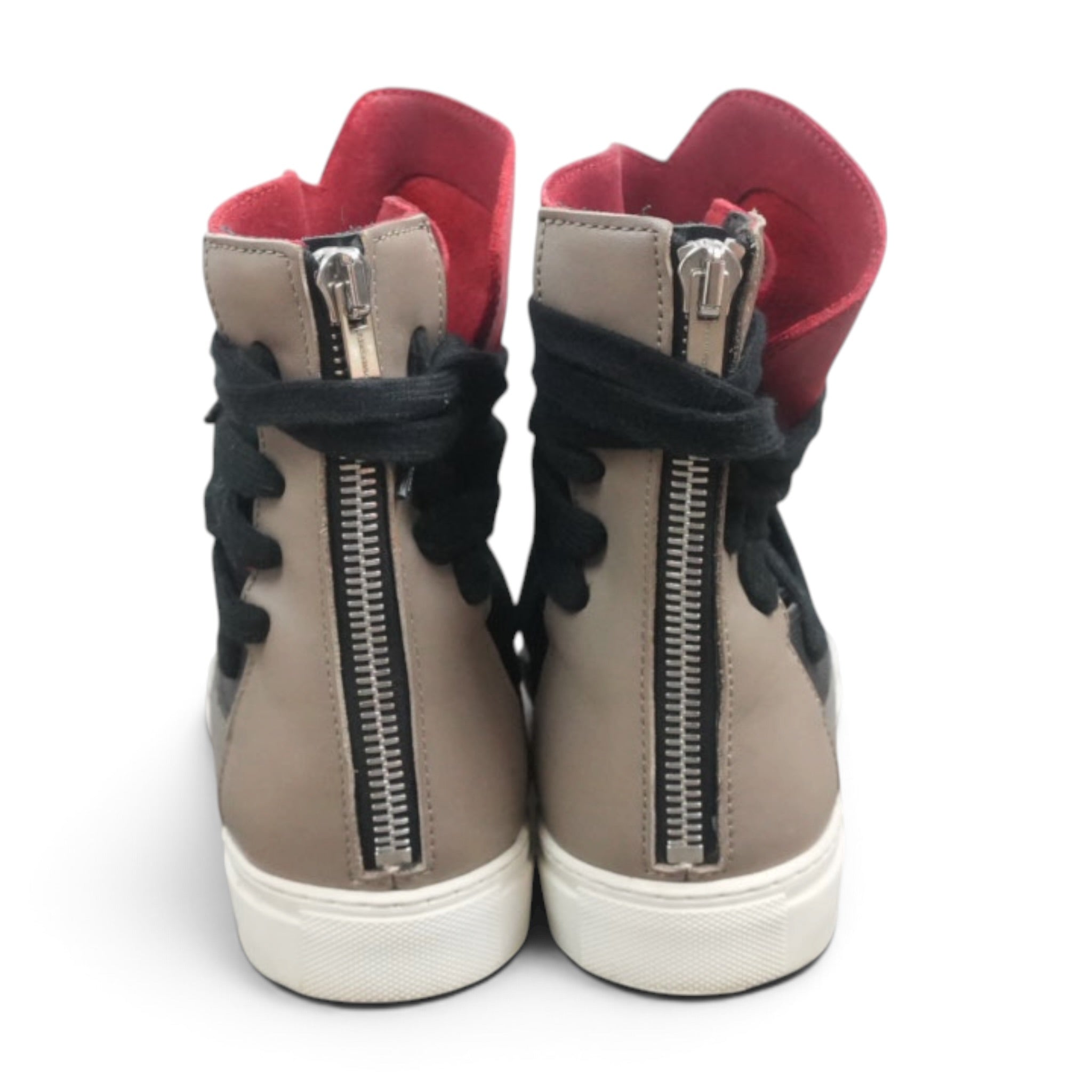 Kris Van Assche multilaces