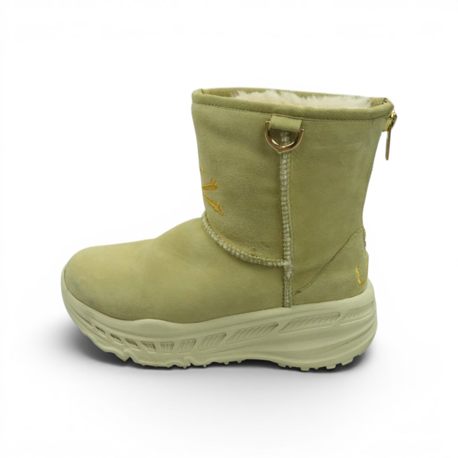 Mastermind Japan x Ugg tracksoles shearling boots